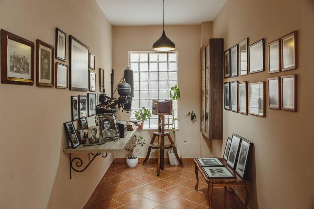 Rare Durres Apartment With Private Parking & Garden 外观 照片